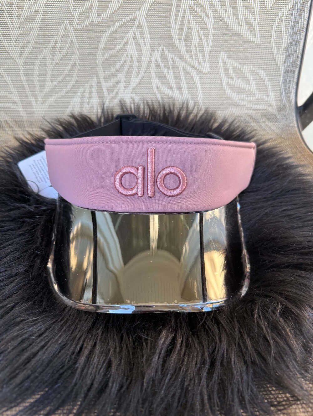 Alo Yoga Airlift Solar Visor in Smoky Quartz